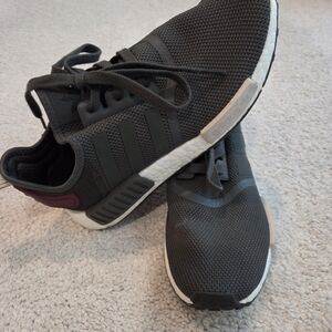 Womens Adidas Dark Green Gray Color NMD_R1 Sneakers 8.5